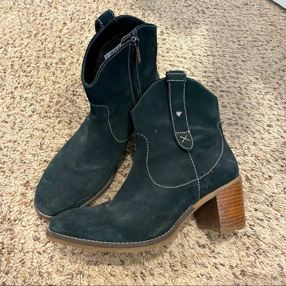 Hush Puppies Black Suede Western Ankle Boots with Stacked Heel
